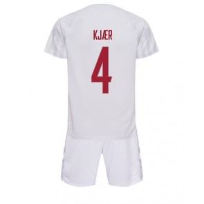Danmark Simon Kjaer #4 Bortaställ Barn VM 2022 Kortärmad (+ Korta byxor)